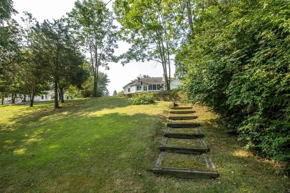 2539 Rushbrook Drive Flint Charter Township, MI 48433