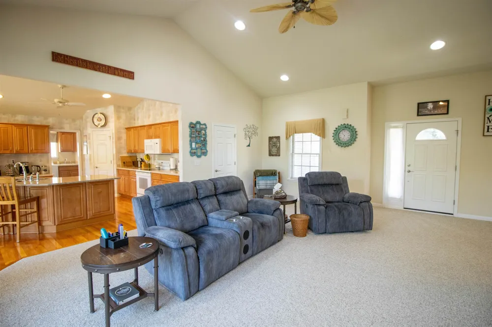 2539 Rushbrook Drive Flint Charter Township, MI 48433