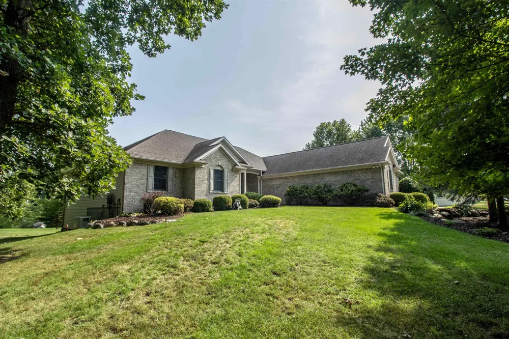 2539 Rushbrook Drive Flint Charter Township, MI 48433