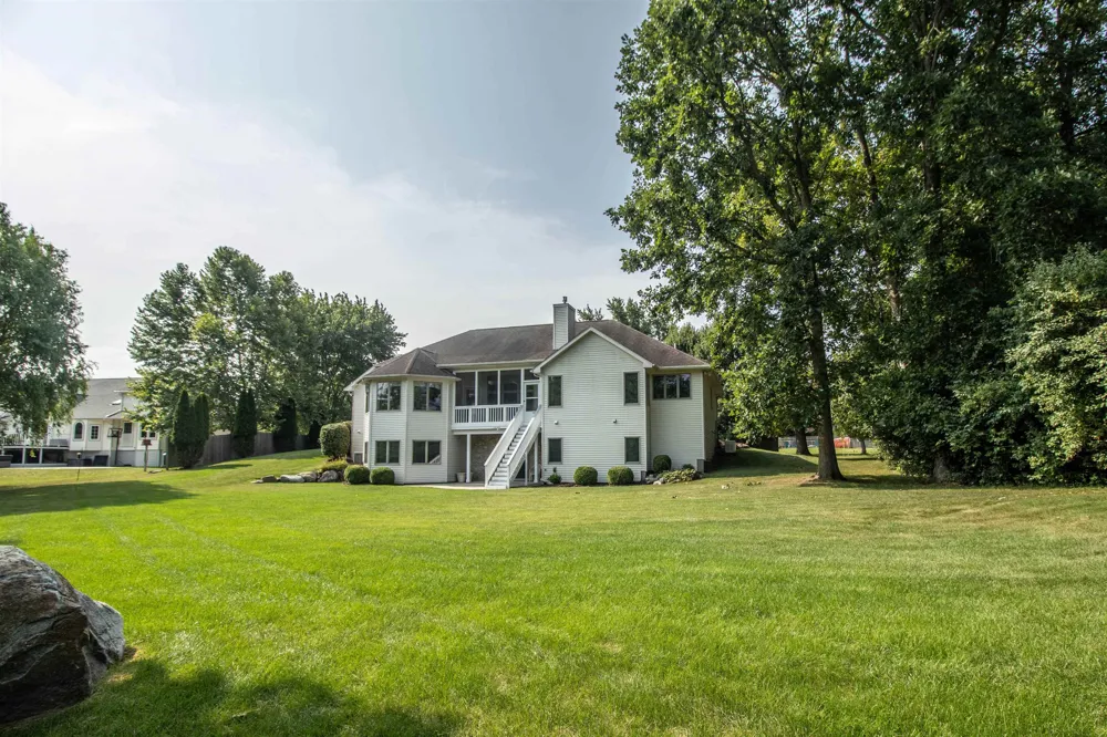 2539 Rushbrook Drive Flint Charter Township, MI 48433