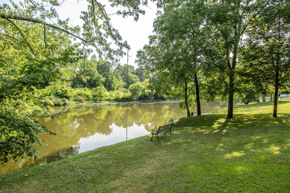 2539 Rushbrook Drive Flint Charter Township, MI 48433