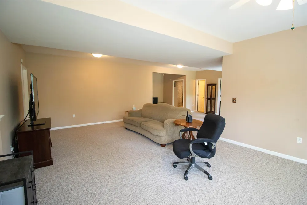 2539 Rushbrook Drive Flint Charter Township, MI 48433