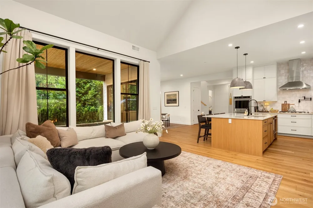33437 33rd Place S Federal Way, WA 98001