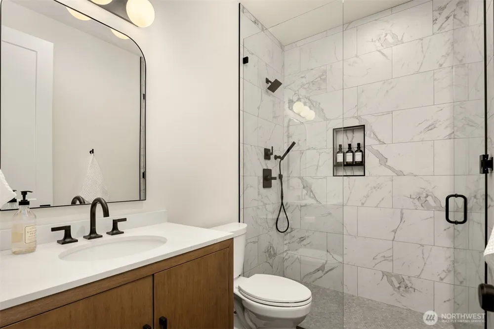 33437 33rd Place S Federal Way, WA 98001