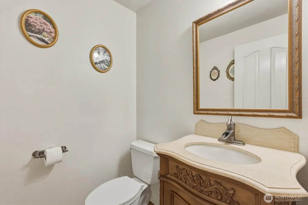 558 Spruce Creek Road Longview, WA 98632