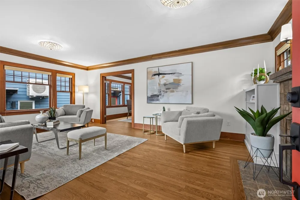 1417 Martin Luther King Jr Way Seattle, WA 98122