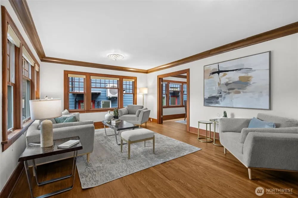 1417 Martin Luther King Jr Way Seattle, WA 98122