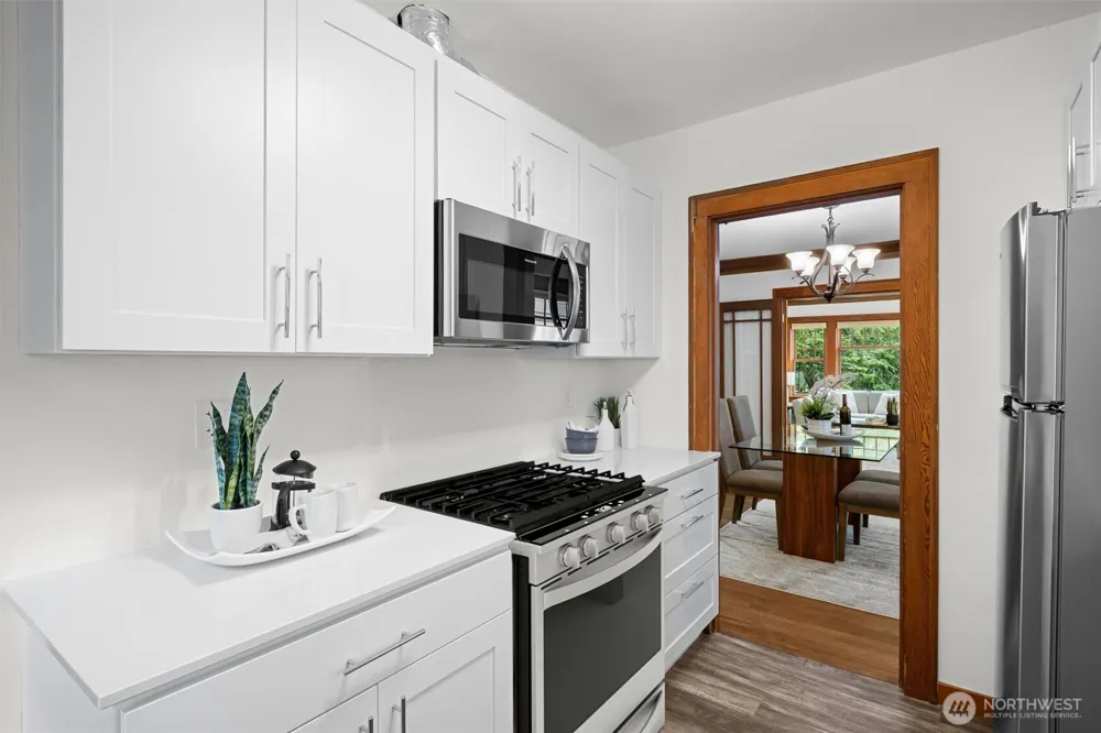 1417 Martin Luther King Jr Way Seattle, WA 98122