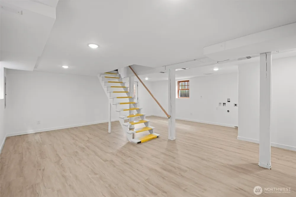 1417 Martin Luther King Jr Way Seattle, WA 98122