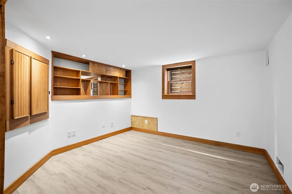 1417 Martin Luther King Jr Way Seattle, WA 98122