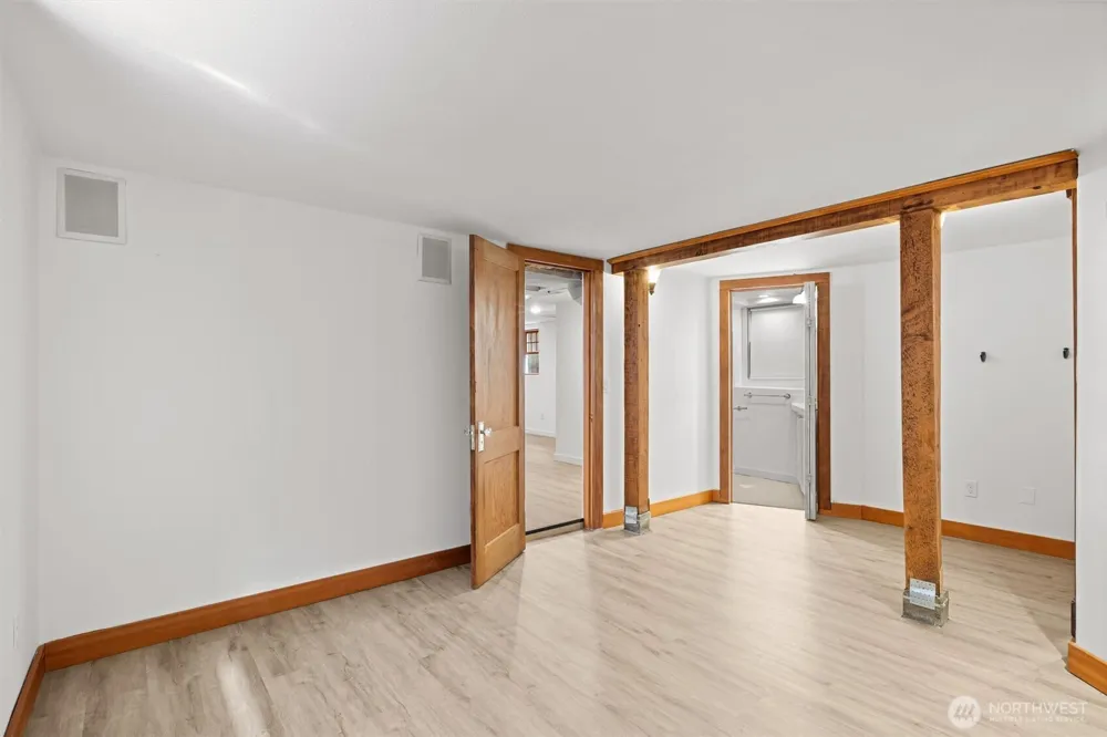 1417 Martin Luther King Jr Way Seattle, WA 98122