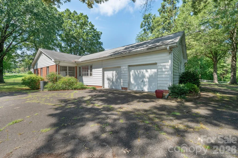 17 E Murray Street Maiden, NC 28650
