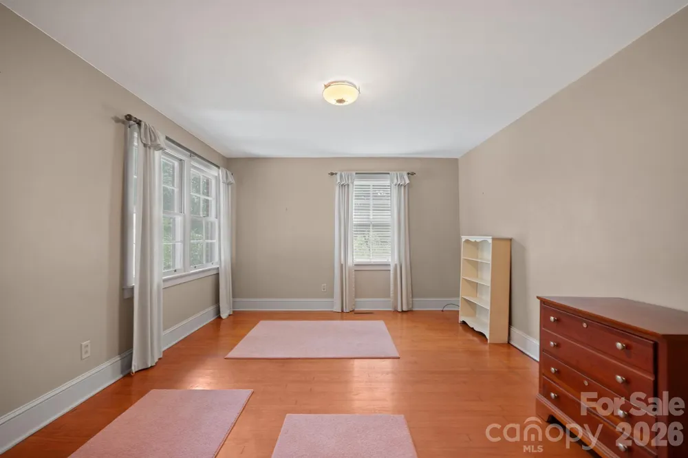 17 E Murray Street Maiden, NC 28650