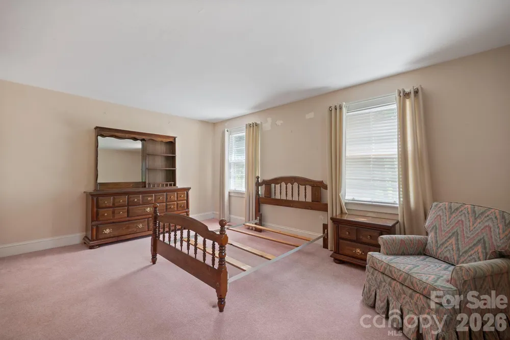 17 E Murray Street Maiden, NC 28650