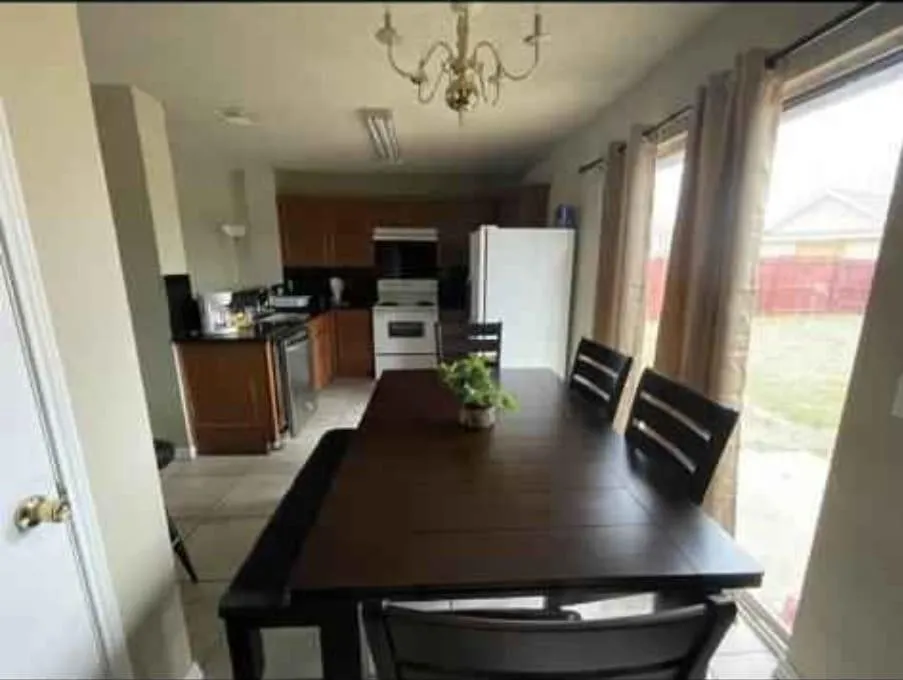 1952 Nemechek Drive Dallas, TX 75217