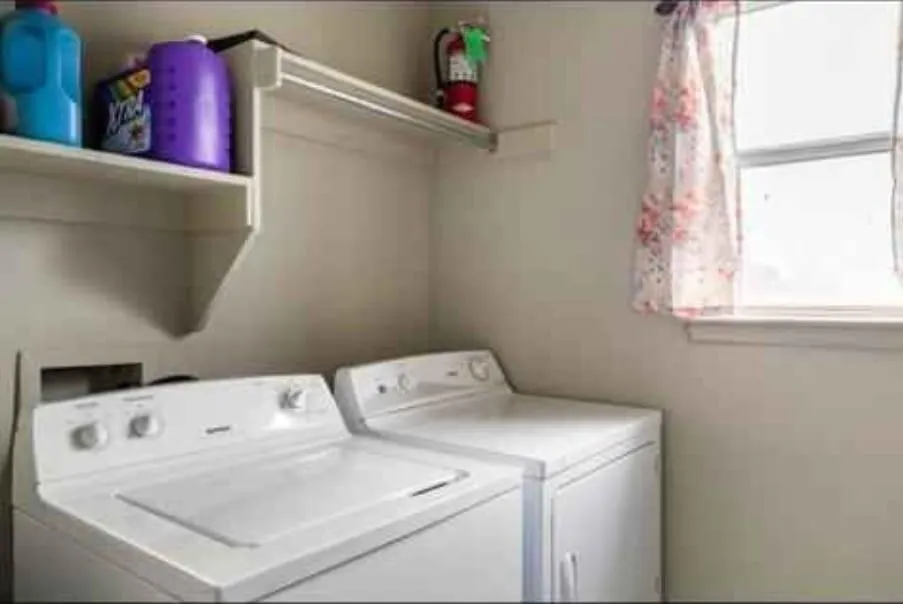 1952 Nemechek Drive Dallas, TX 75217