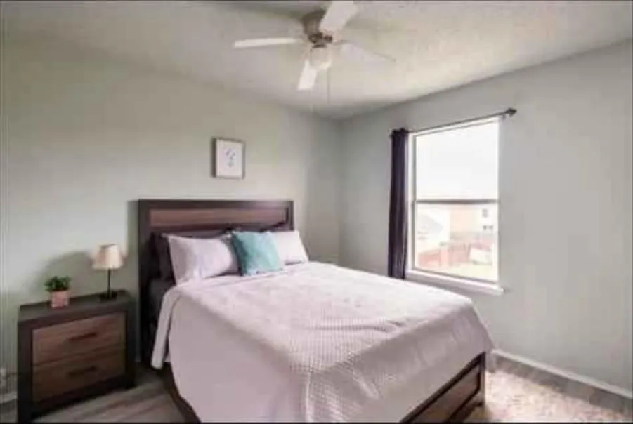 1952 Nemechek Drive Dallas, TX 75217