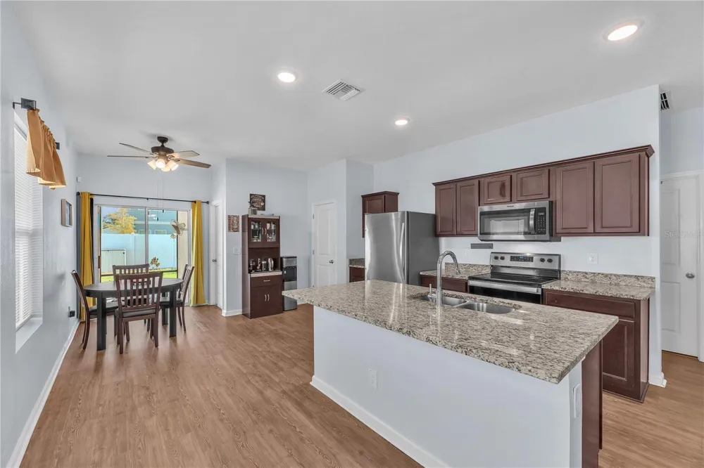 34820 DAISY MEADOW LOOP Zephyrhills, FL 33541