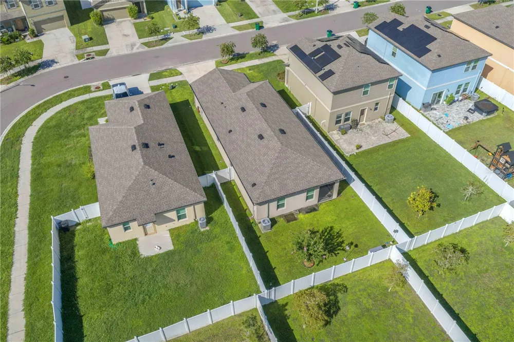 34820 DAISY MEADOW LOOP Zephyrhills, FL 33541