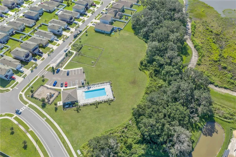 34820 DAISY MEADOW LOOP Zephyrhills, FL 33541