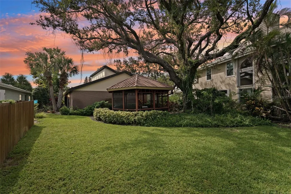 2312 89TH STREET NW #32 Bradenton, FL 34209