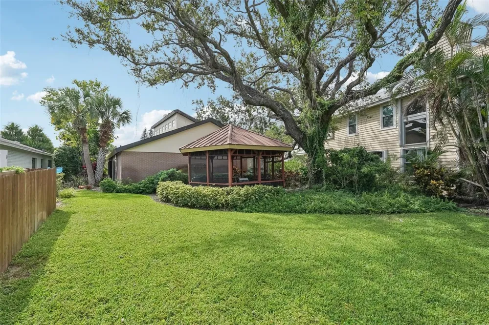 2312 89TH STREET NW #32 Bradenton, FL 34209