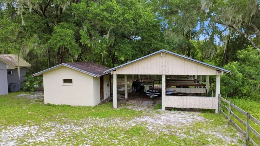 1320 W TAYLOR ROAD Deland, FL 32720
