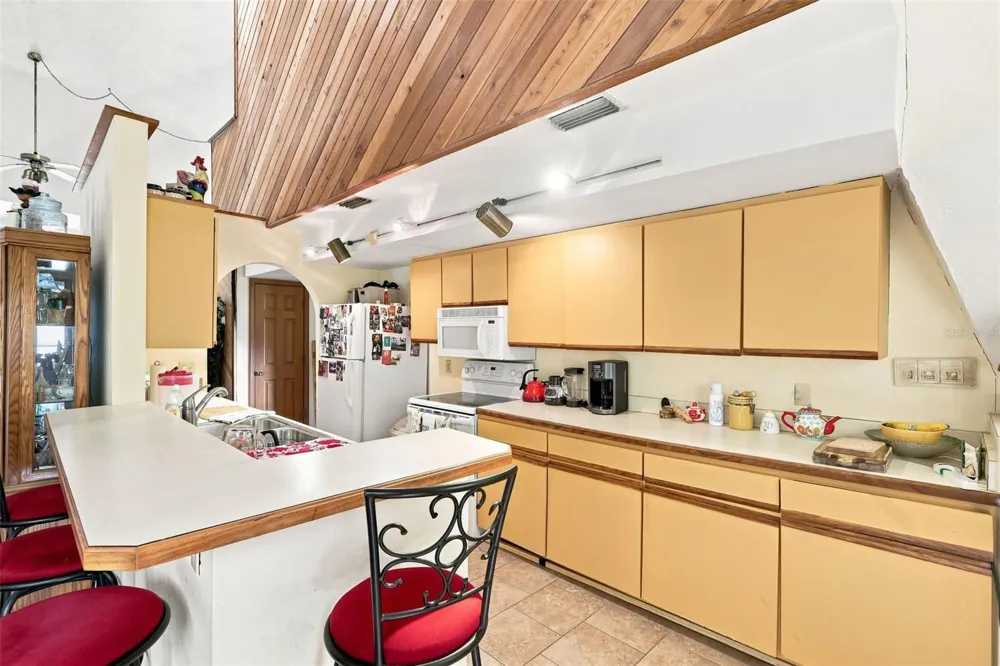 1320 W TAYLOR ROAD Deland, FL 32720