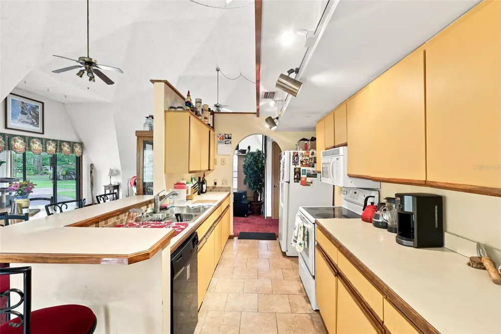 1320 W TAYLOR ROAD Deland, FL 32720