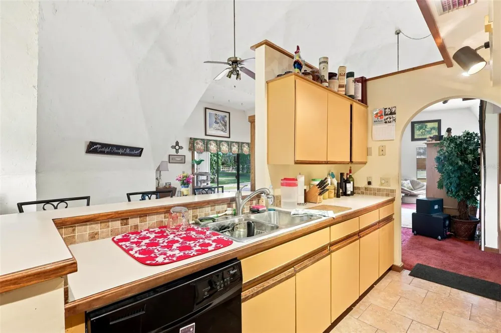 1320 W TAYLOR ROAD Deland, FL 32720