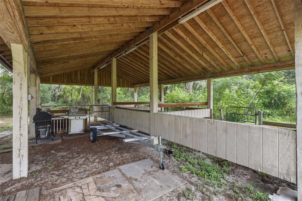 1320 W TAYLOR ROAD Deland, FL 32720