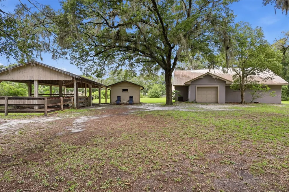 1320 W TAYLOR ROAD Deland, FL 32720