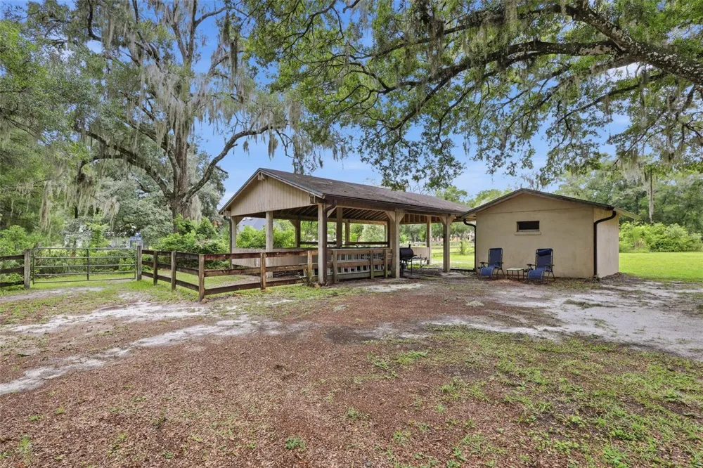 1320 W TAYLOR ROAD Deland, FL 32720