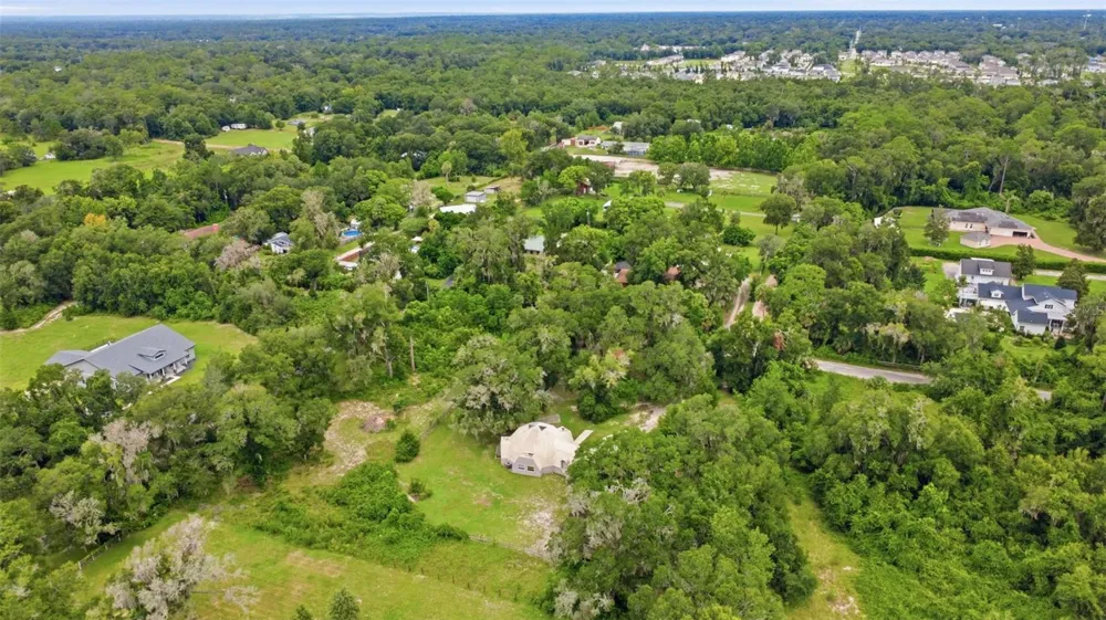 1320 W TAYLOR ROAD Deland, FL 32720