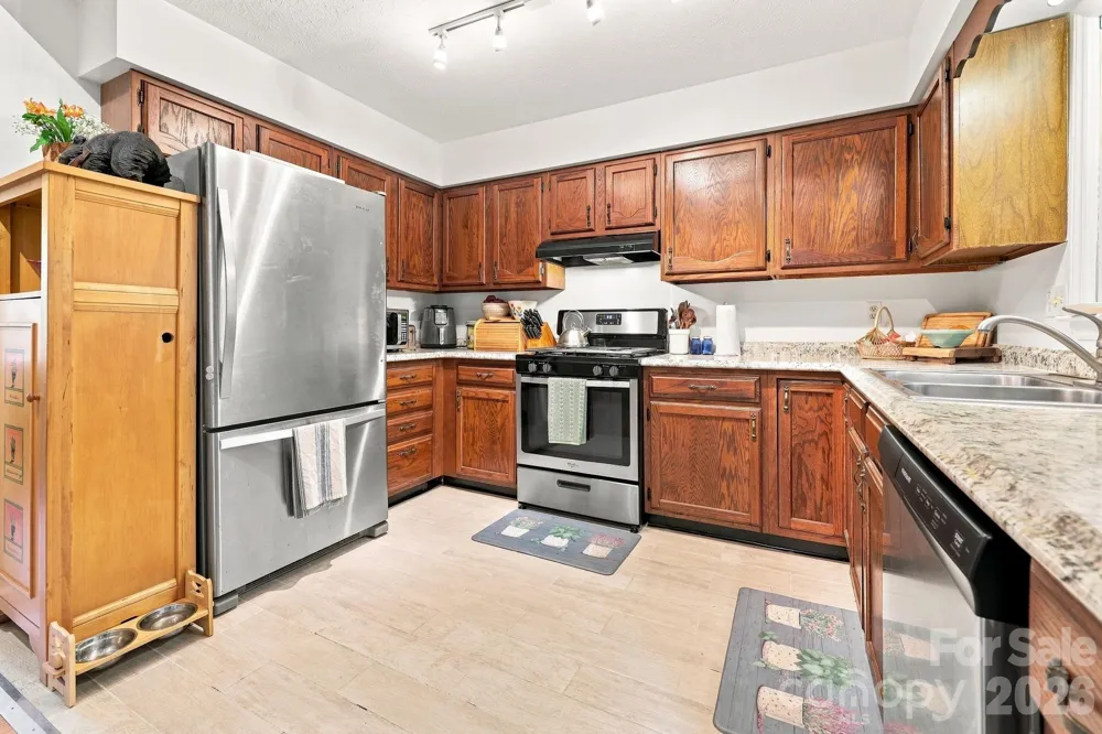 473 King William Road Hendersonville, NC 28739