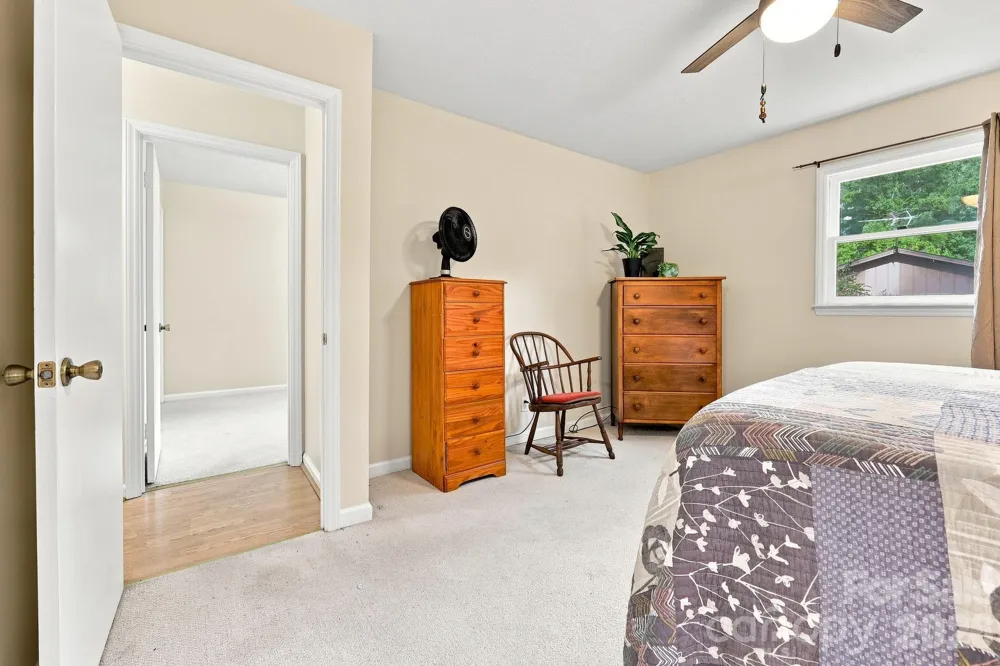 473 King William Road Hendersonville, NC 28739