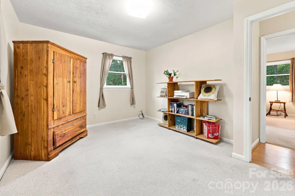 473 King William Road Hendersonville, NC 28739