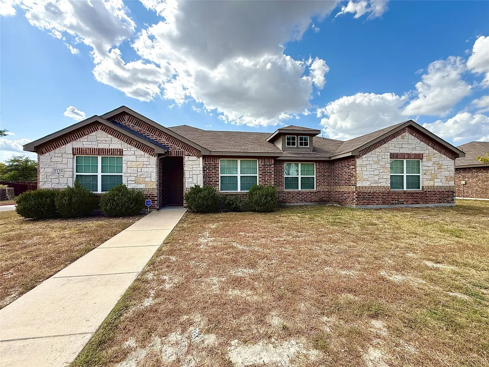 2126 Candace Drive Lancaster, TX 75146