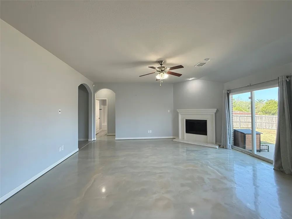 2126 Candace Drive Lancaster, TX 75146