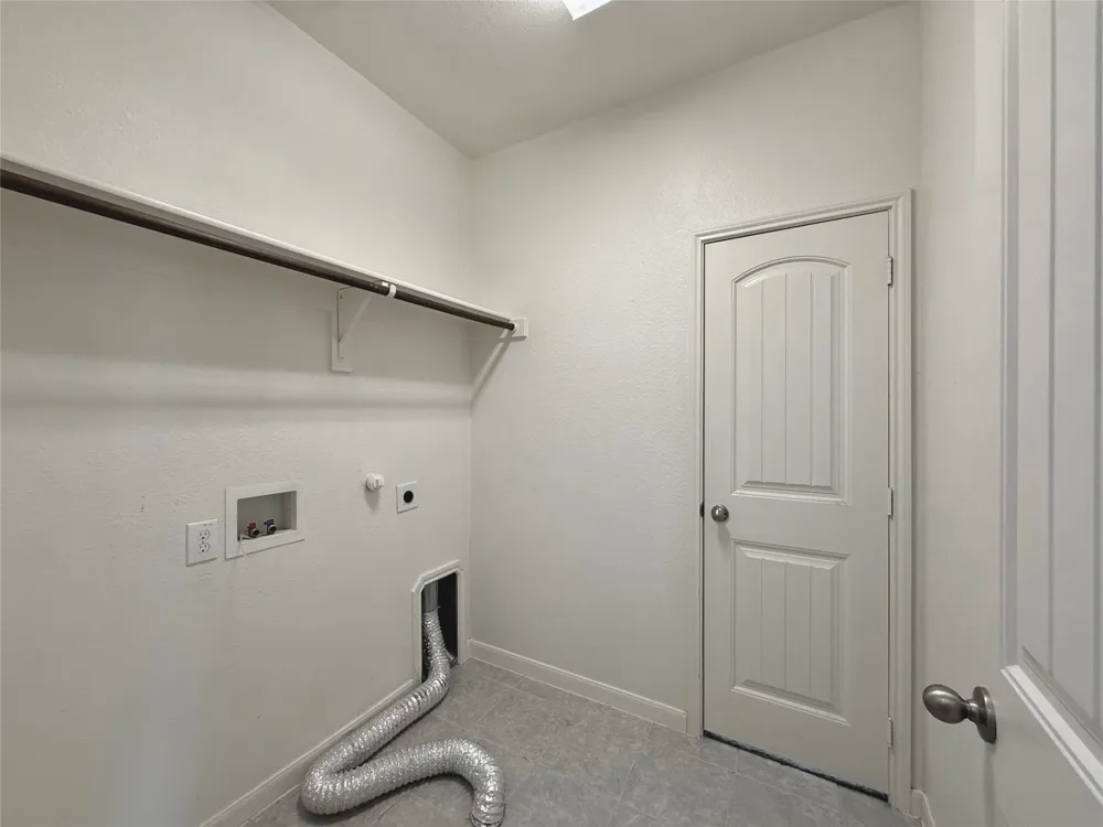 2126 Candace Drive Lancaster, TX 75146