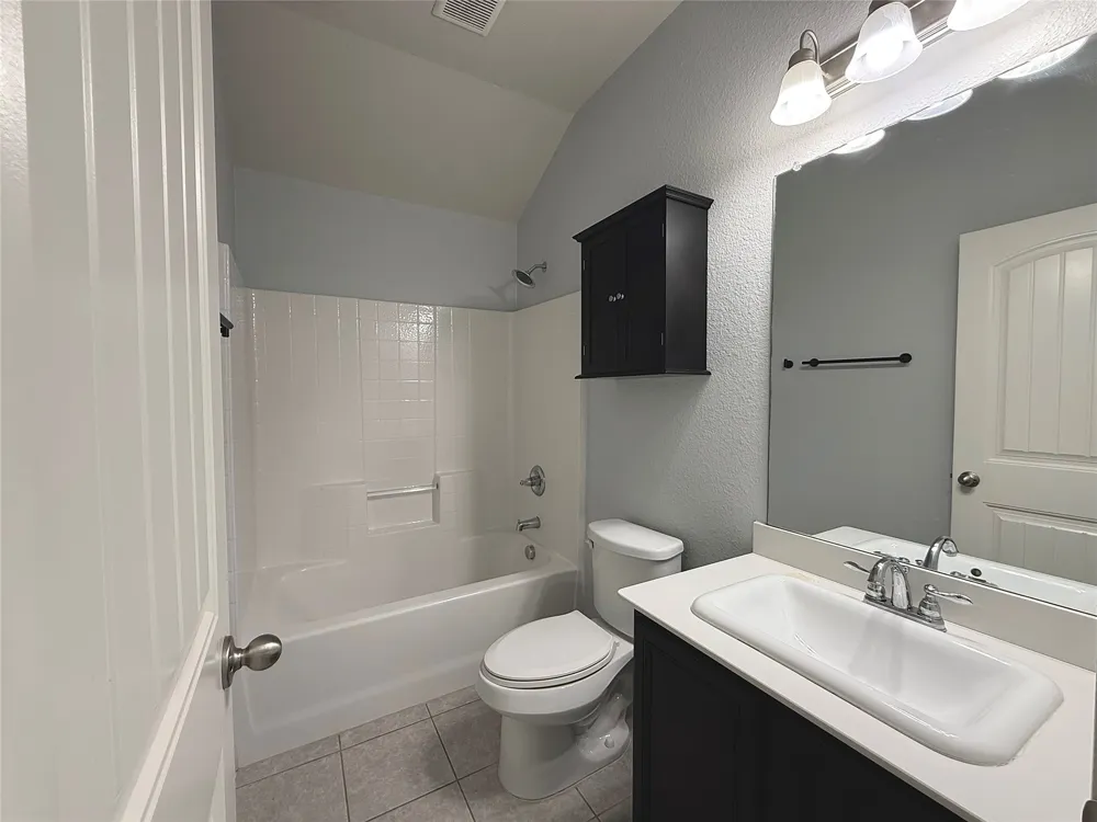 2126 Candace Drive Lancaster, TX 75146