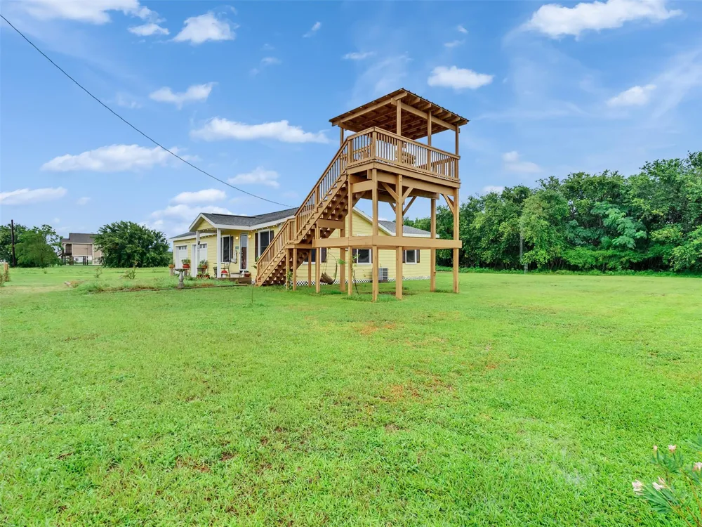 1222 Madison Avenue Port Bolivar, TX 77650