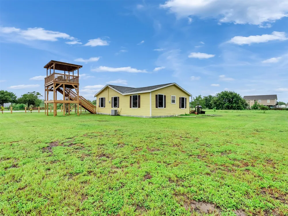 1222 Madison Avenue Port Bolivar, TX 77650