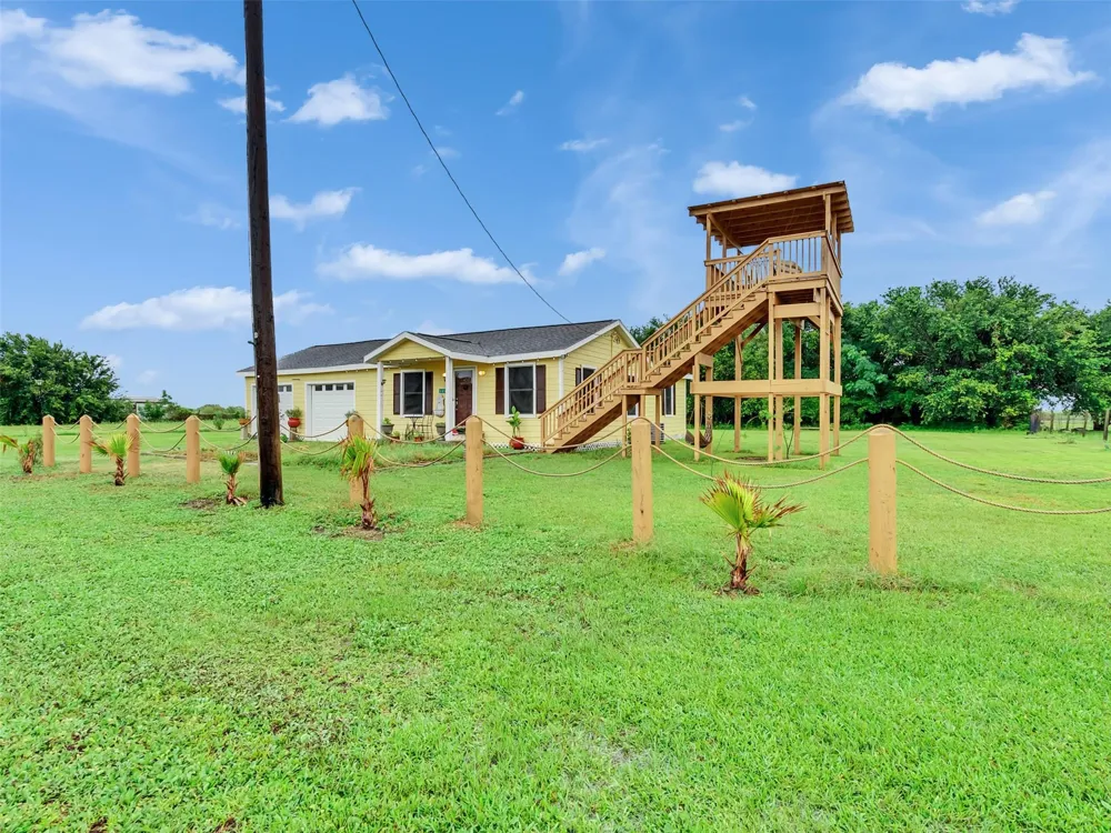 1222 Madison Avenue Port Bolivar, TX 77650