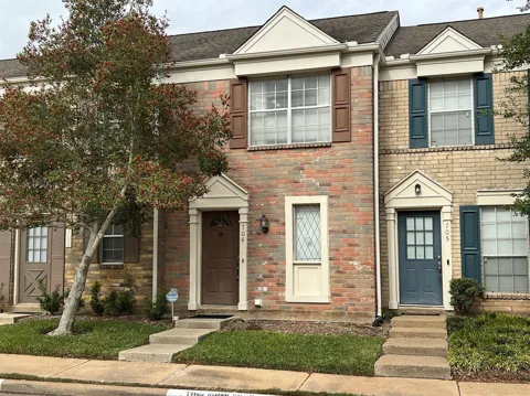2910 Grants Lake Boulevard #704