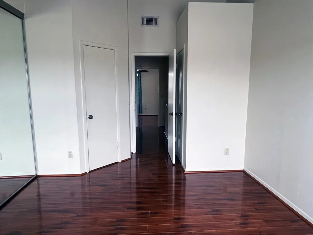 2910 Grants Lake Boulevard #704 Sugar Land, TX 77479