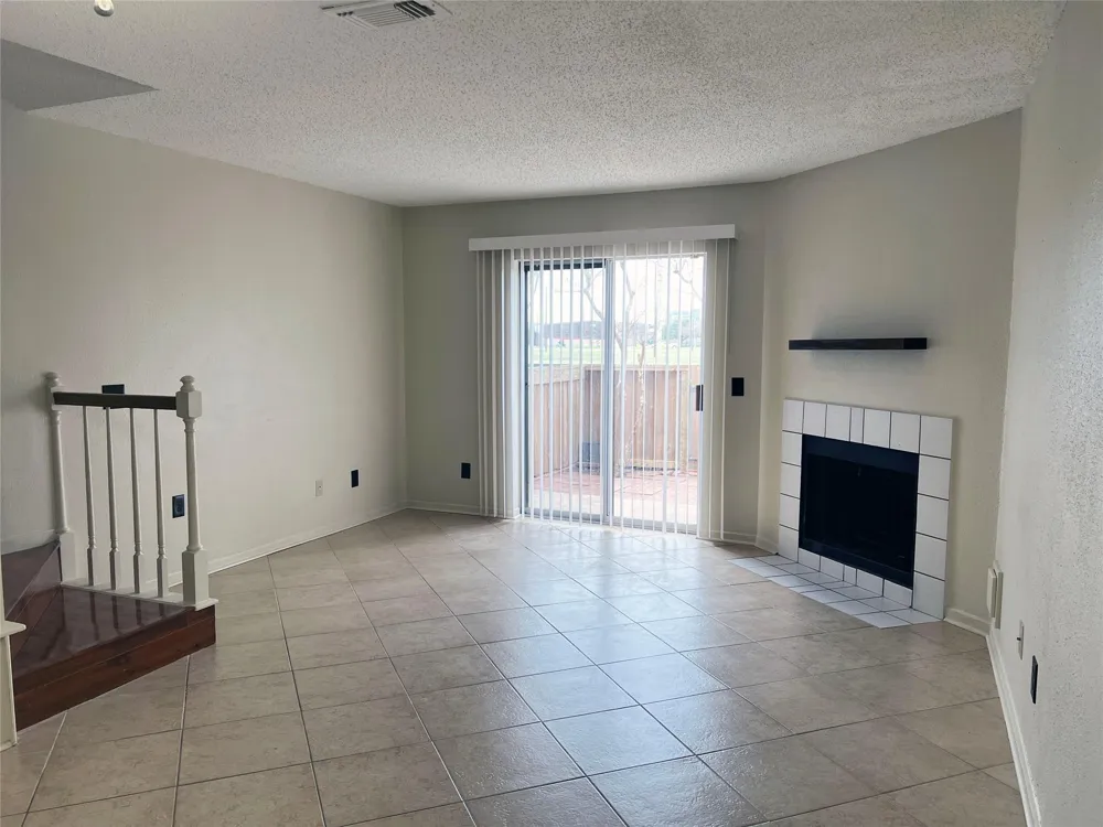 2910 Grants Lake Boulevard #704 Sugar Land, TX 77479