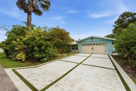 1421 SW 13TH STREET