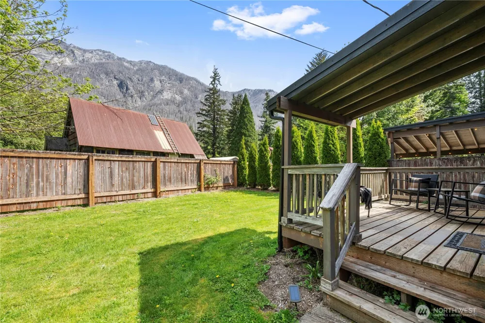 14616 681st Avenue NE Baring, WA 98224
