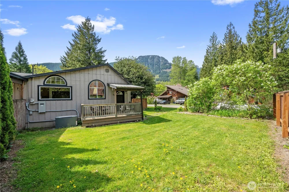 14616 681st Avenue NE Baring, WA 98224